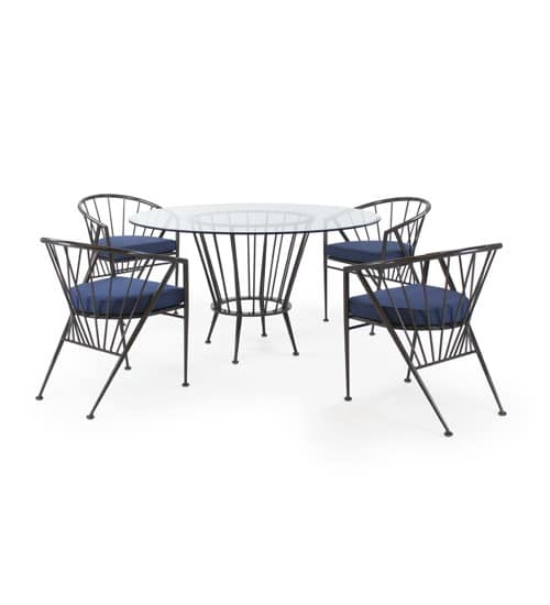 Cambridge Round Johnston Casuals Dining Set